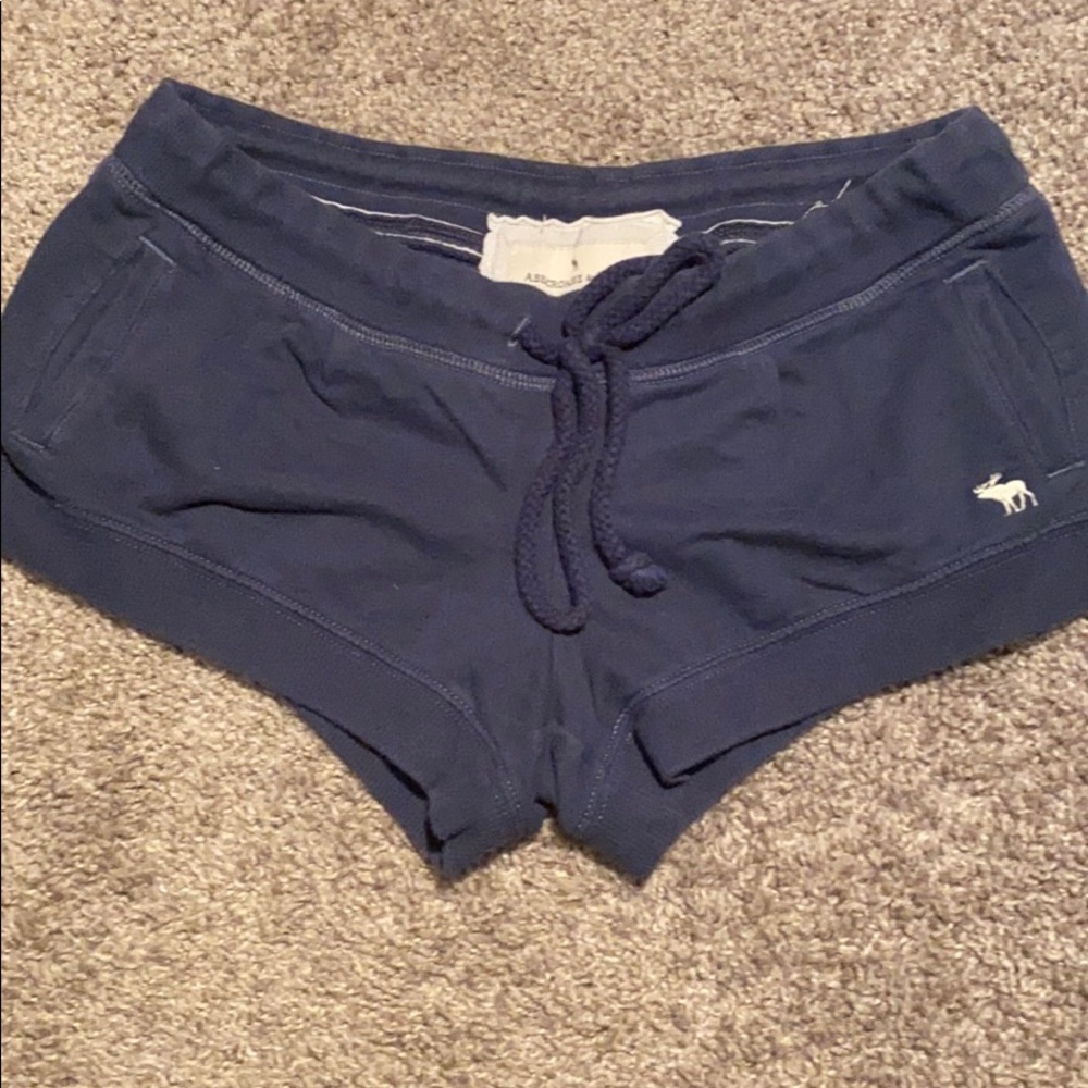 A&F sweatpants shorts